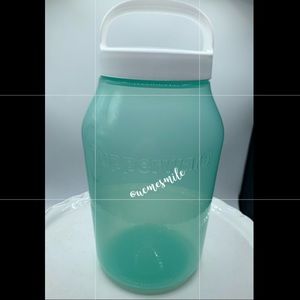 Tupperware Universal Travel/Beverage/Dry Food Storage/ Jug